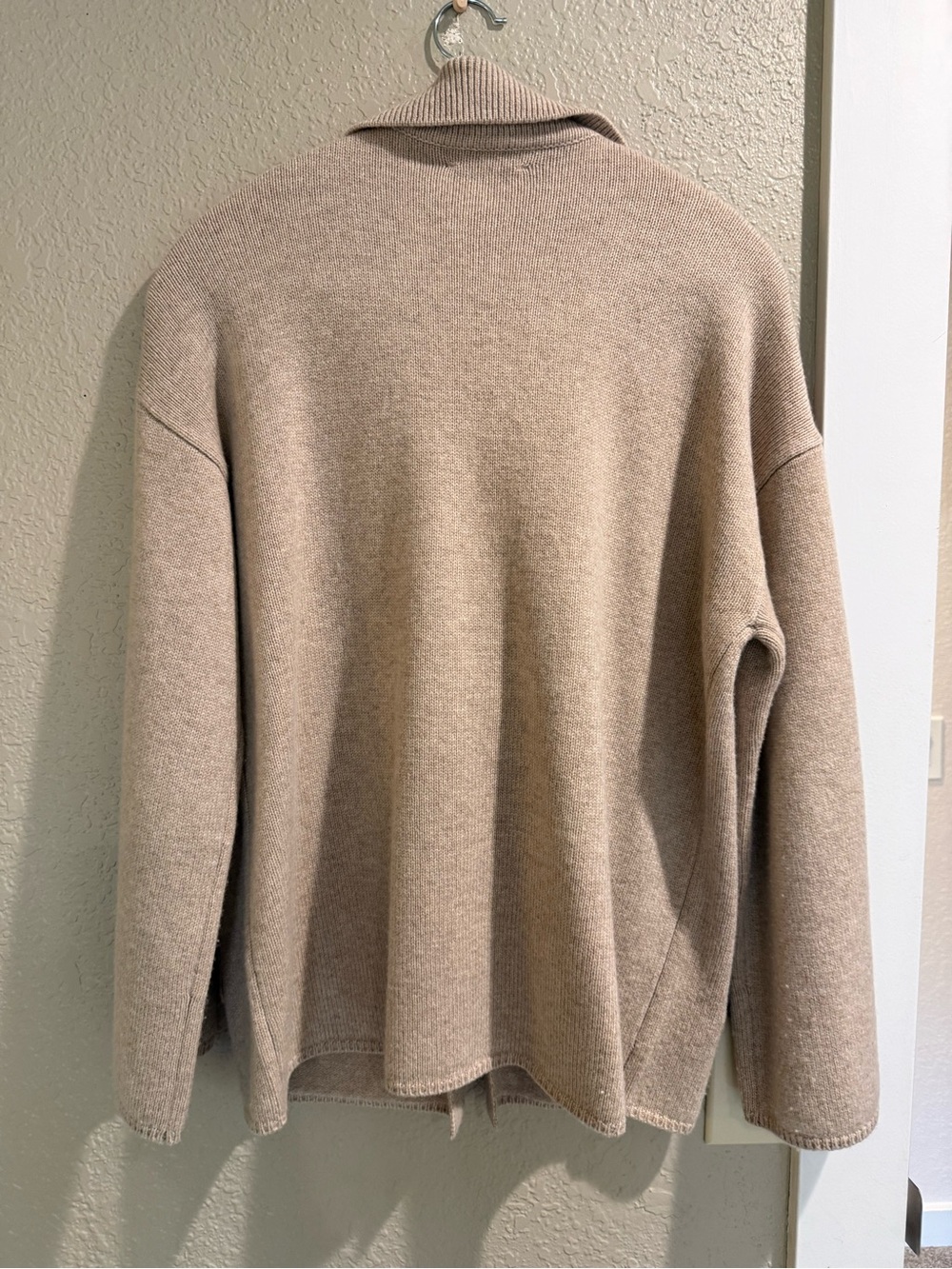 XS Reformation Beige Button-Up Knit cardigan - Picture 3 of 4
